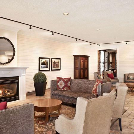 Ramada By Wyndham Cornwall Bagian luar foto